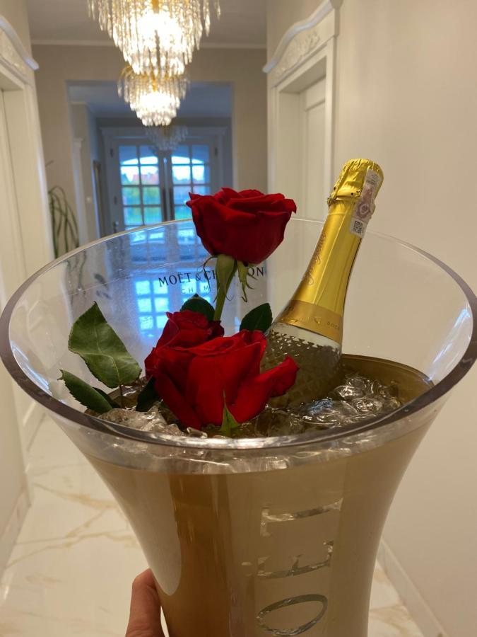 Mikołajki La Rose Residence מראה חיצוני תמונה